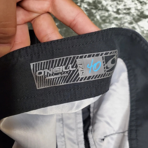 O'Neill Men Swim Trunks - Picture 3 of 5